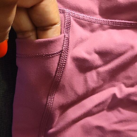 Victoria Sport pink leggings with pockets on the side - Picture 3 of 7
